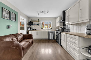 Photo 15- click for photo gallery